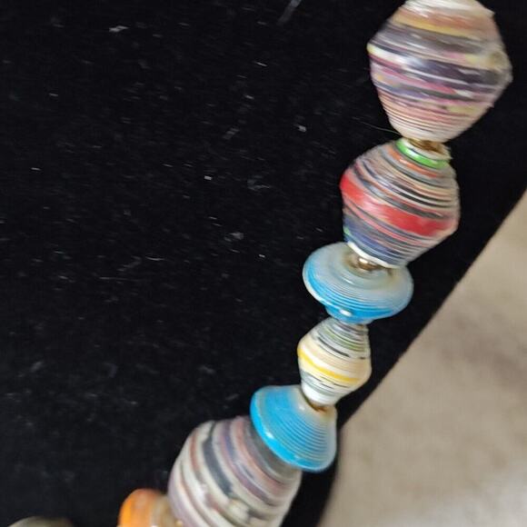 VTG Teng Yue Necklace Colorful Paper Beads Single Strand Snap Close Signed - Picture 3 of 11